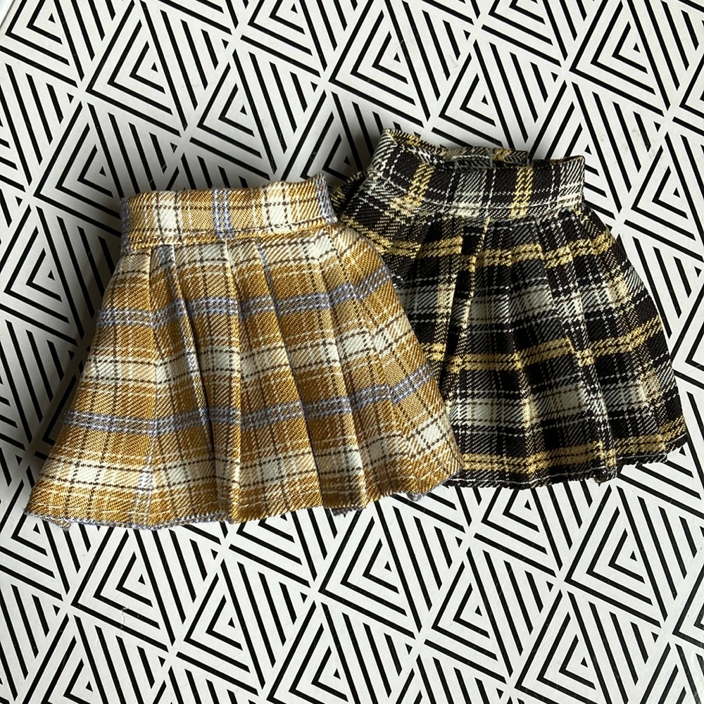 DOLL CLOTHES: PLAID MINI SKIRTS